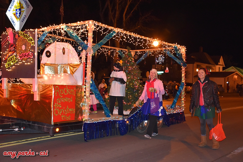 Holiday Dazzle on Main Parade 2016 - More photos at Facebook - CSi Photos by Amy